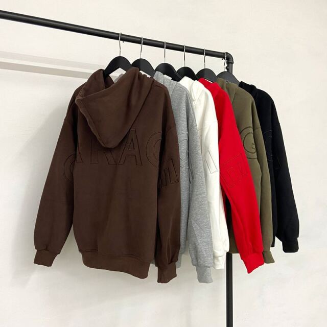 バックロゴZIPパーカー
