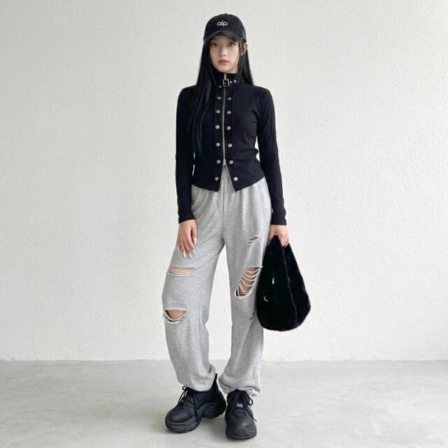 リブボタンスタンドZIPトップス