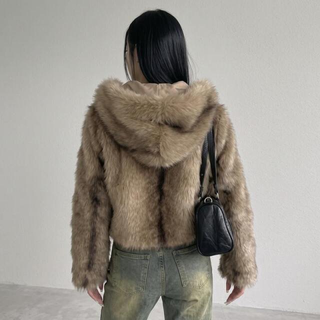 ファーフードブルゾン