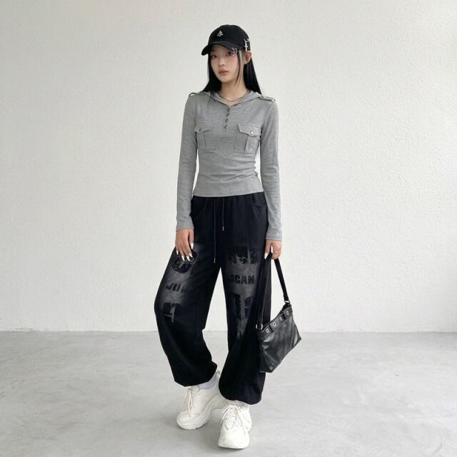 ボタンヘンリーフードトップス