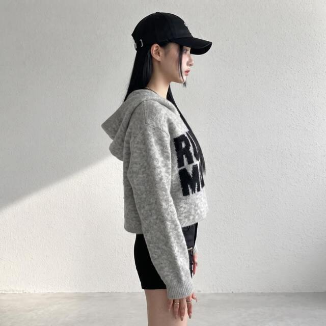 ロゴフードプルオーバー