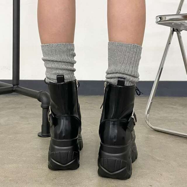 厚底レースアップブーツ