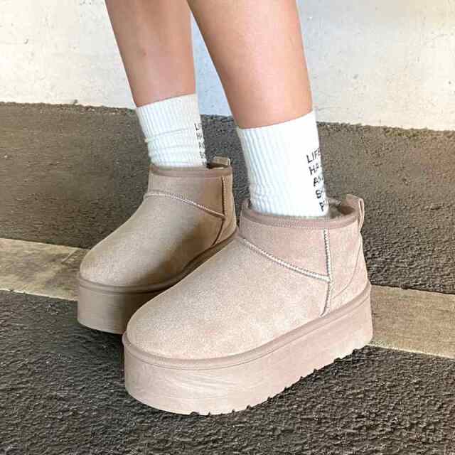 フェイクムートンブーツ