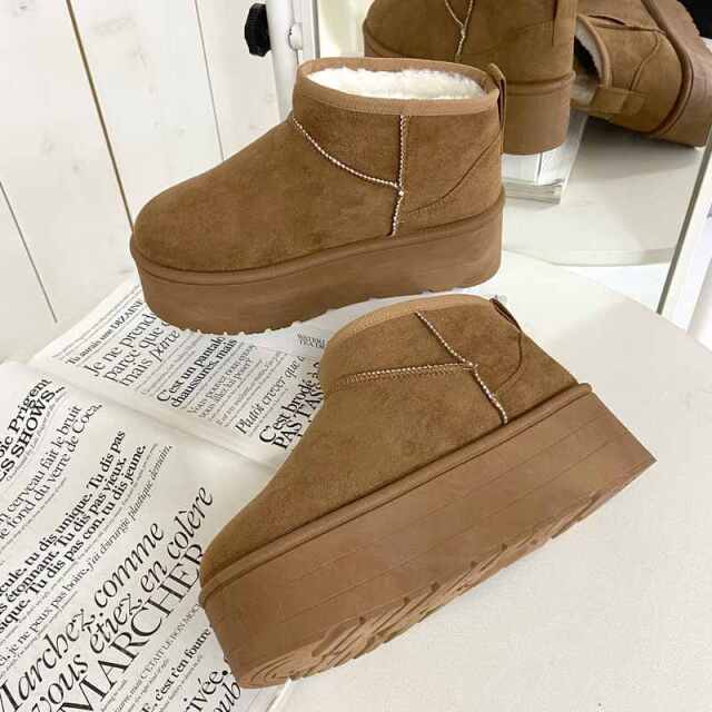 フェイクムートンブーツ