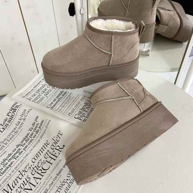 フェイクムートンブーツ