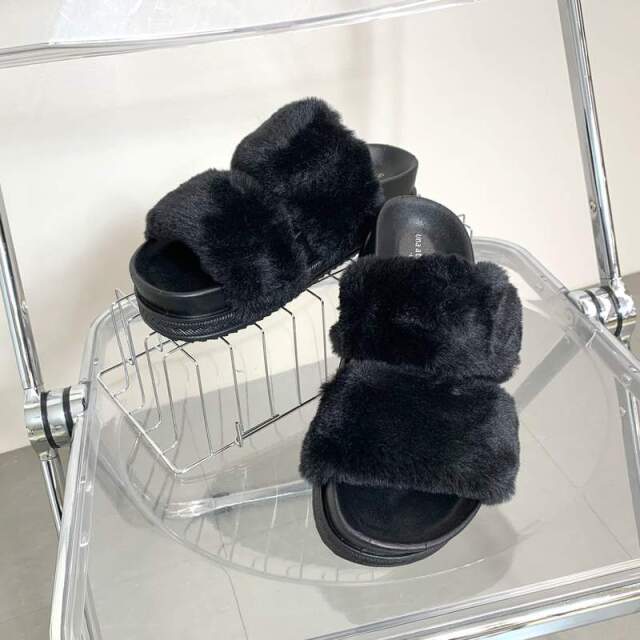 ファーサンダル