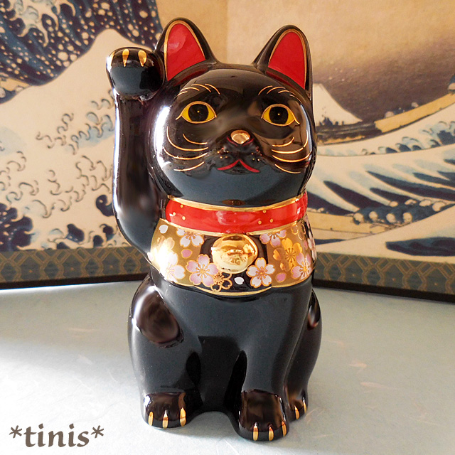 薬師窯　桜づくし　招き猫　黒　(小)　縁起置物　Lucky Cat Maneki Neko