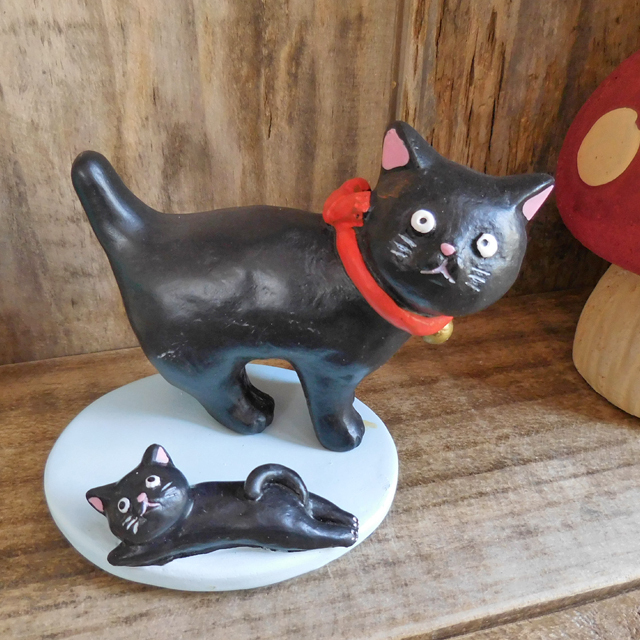 猫日和 仲良し 猫の親子 スマホスタンド 黒猫の置物