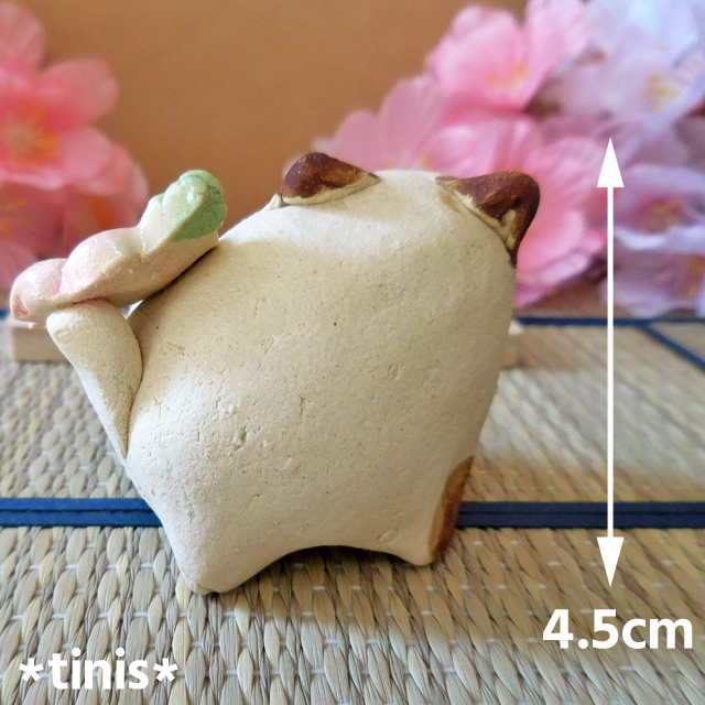 招き猫　作家　新品　おかっぱ猫　陶器　縁起物　置物 当店は招き猫を中心に扱っていますが、たぬきの置物も扱っています
