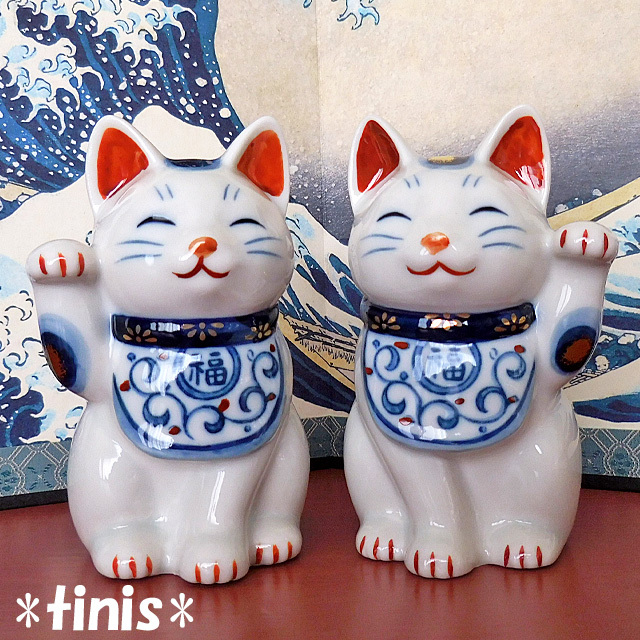 薬師窯 染錦唐草 招き猫 右手上げ (小) 陶器製 縁起置物 Lucky Cat