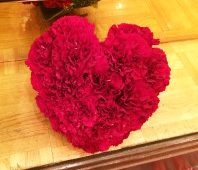ハート真っ赤なアレンジ　
