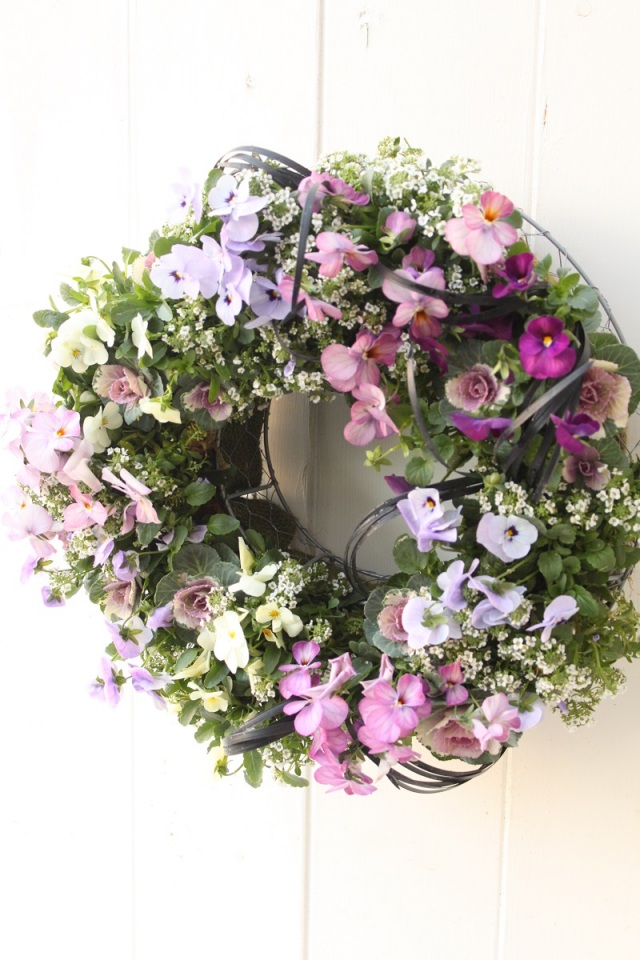 季節の小花寄せ植えギャザリングリース(要予約商品)