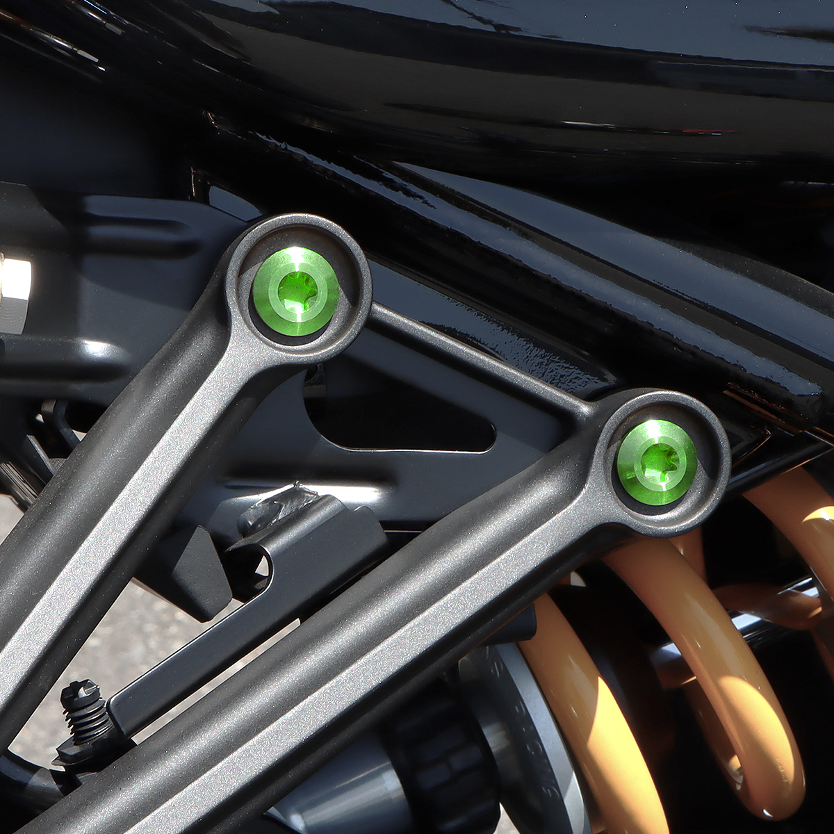 Z900RS 64チタン タンデムステップ用 ボルトセット グリーン BS0013 【メール便可】