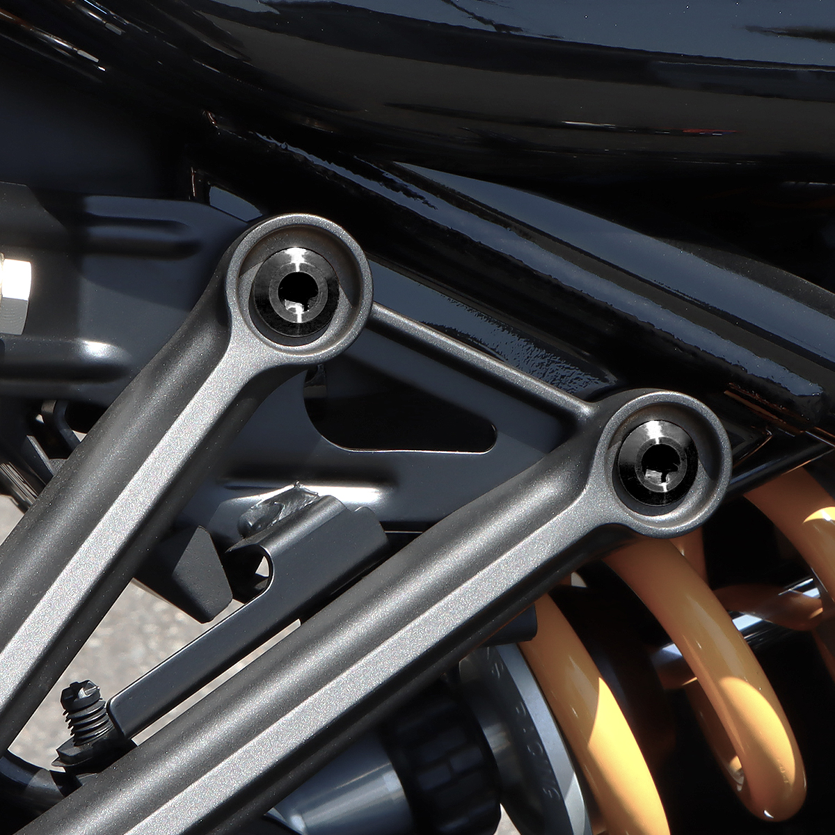 Z900RS 64チタン タンデムステップ用 ボルトセット ブラック BS0017 【メール便可】