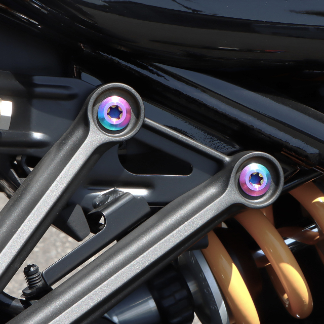 Z900RS 64チタン タンデムステップ用 ボルトセット レインボー BS0015 【メール便可】