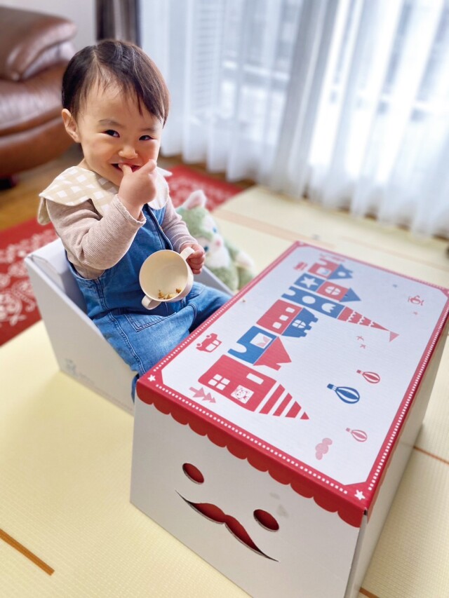 乳児教育】0才からの知育机「ベビーチェア・デスク」｜ダンボール家具
