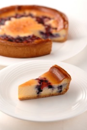 チーズケーキ　ブルーベリー　（7号・21cm）冷凍【木箱入り】