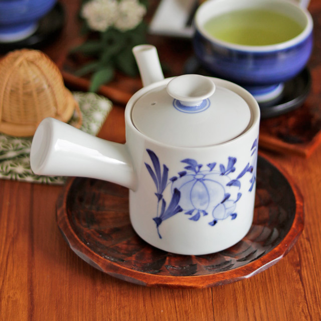 【砥部焼 梅山窯】風船花の切立急須