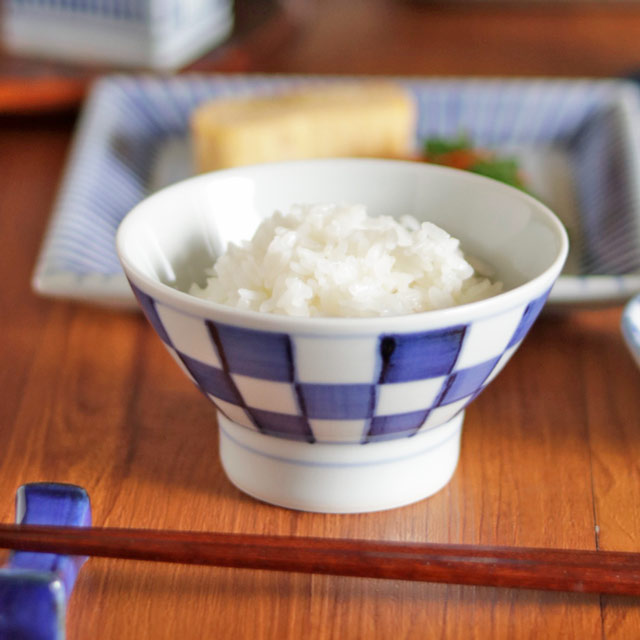 【砥部焼 梅山窯】市松の茶碗（小）