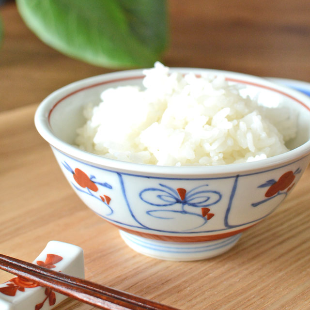 和食器・砥部焼　赤なずなの反茶碗(3.6寸)