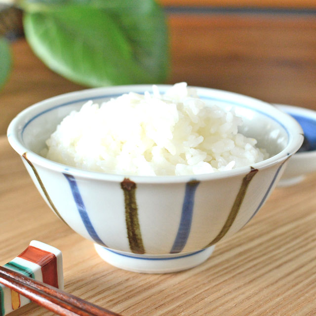 和食器・砥部焼　鉄ごす線の反茶碗(3.6寸)