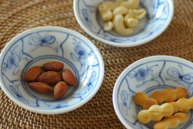 和食器・砥部焼　なずなの3寸小皿