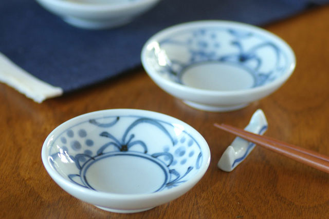 【砥部焼 梅山窯】つるんとまあるい豆小皿( 太陽）○