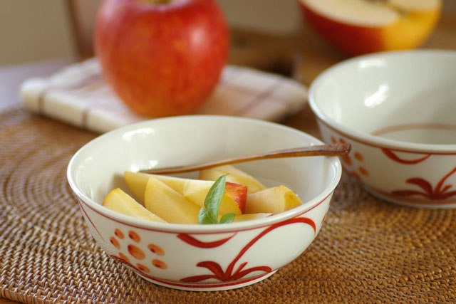 【砥部焼 梅山窯】赤太陽の多用鉢(4.7寸)○