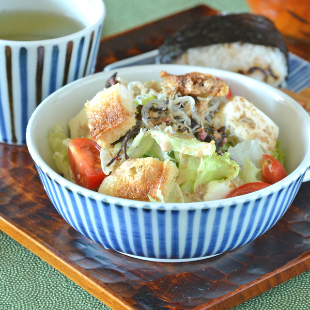 和食器・砥部焼　とくさ柄の多用鉢（4.7寸）