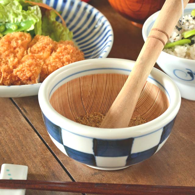 和食器・砥部焼　市松もようのすり小鉢