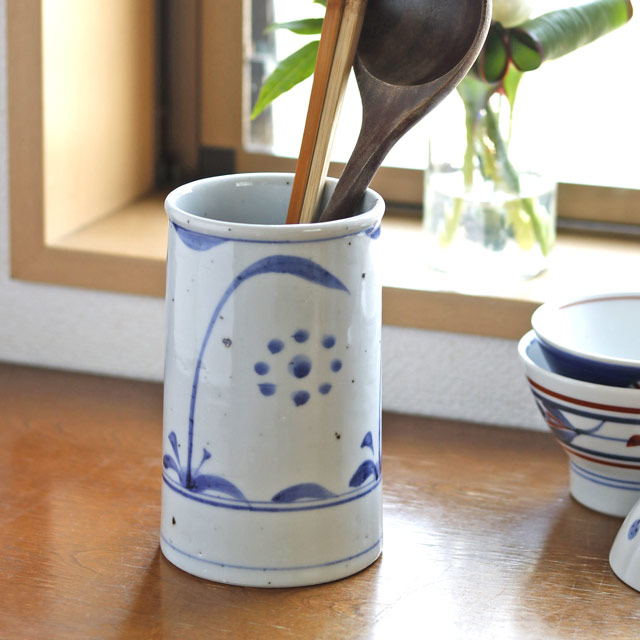 和食器・砥部焼　梅山窯の筒入れ(5寸)