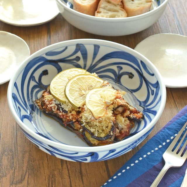 和食器・砥部焼　内外からくさの平鉢(6寸)