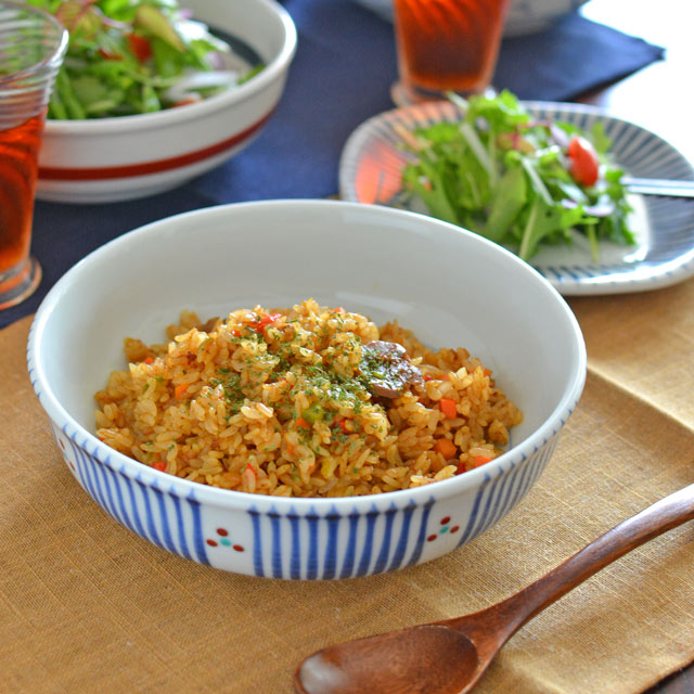 和食器・砥部焼　とくさみつ紋の平鉢(6寸)