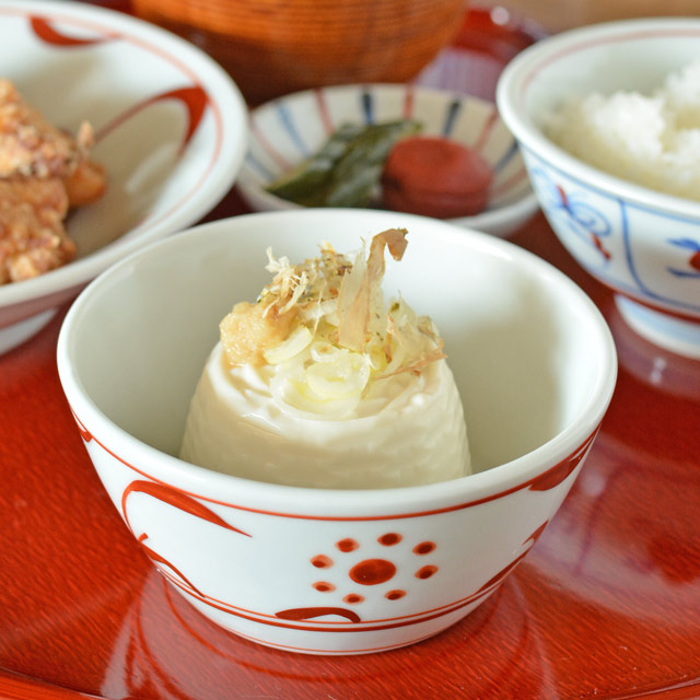 和食器・砥部焼　梅山窯の小鉢