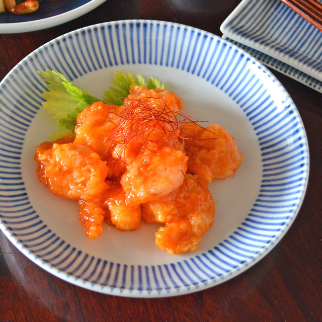 砥部焼の和食器 梅山窯の大皿 【砥部工房 からくさ】
