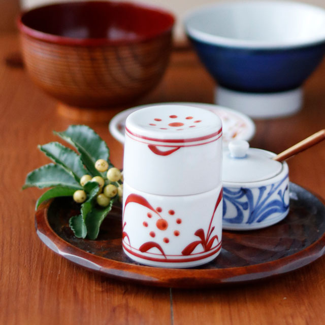 和食器・砥部焼　赤太陽の楊枝入れ