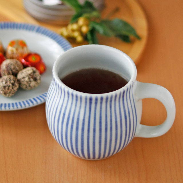 和食器・砥部焼　梅山窯のマグカップ