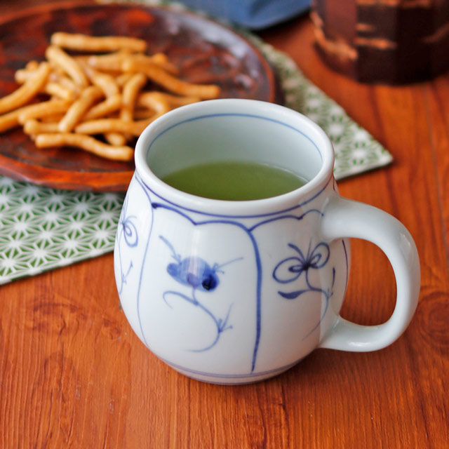 和食器・砥部焼　梅山窯のマグカップ
