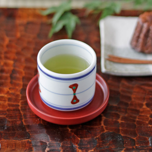 【砥部焼 梅山窯】赤絵の筒型湯呑