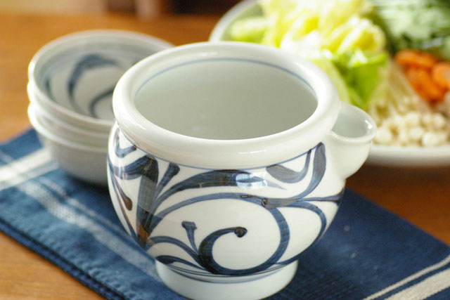 砥部焼 梅山窯 唐草鉢 砥部焼／梅山窯】8寸玉縁鉢（一つ唐草） | 砥部焼専門店／砥部焼の浜陶