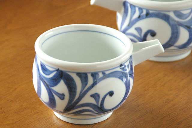 【砥部焼 梅山窯】からくさの片口鉢（小）○