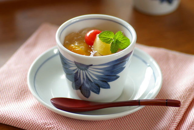 【砥部焼 梅山窯】ごす菊のそばちょこ○