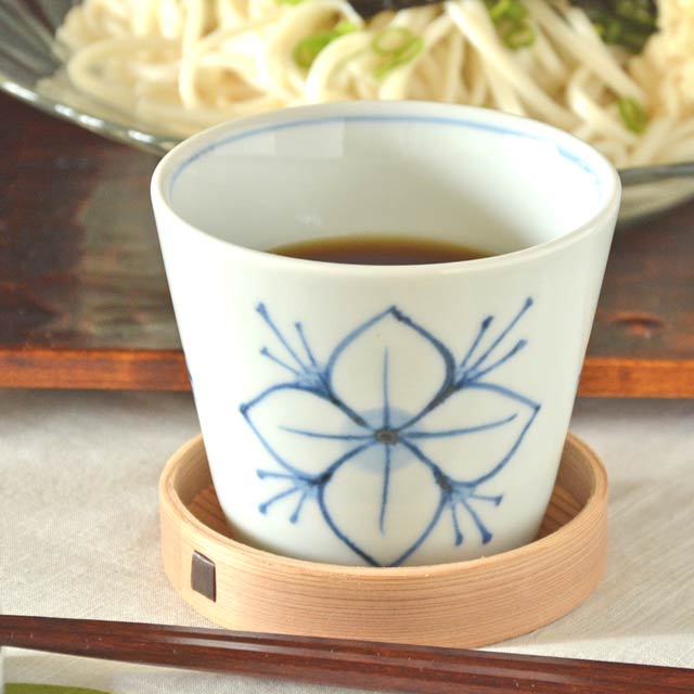 和食器・砥部焼　花文のそばちょこ