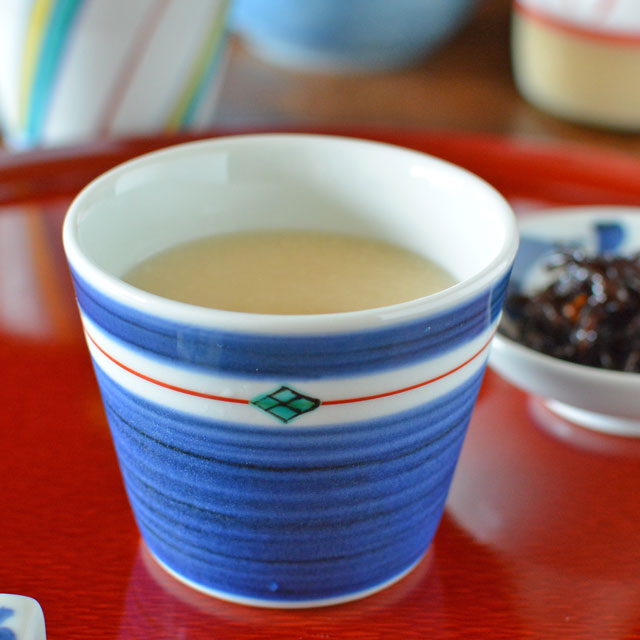 和食器・砥部焼　ごす巻菱紋のそばちょこ