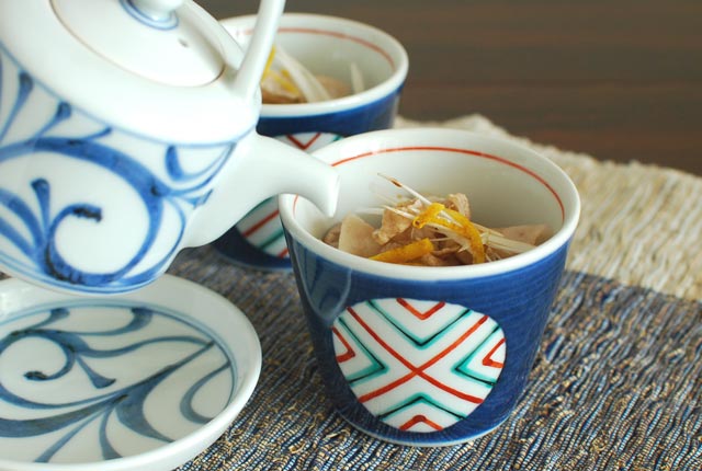 和食器・砥部焼　丸ぬきのそばちょこ