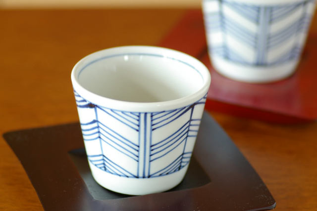 和食器・砥部焼　矢羽根のそばちょこ