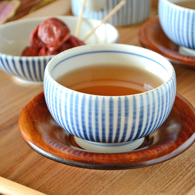 和食器・砥部焼　とくさ柄の手引丸湯呑