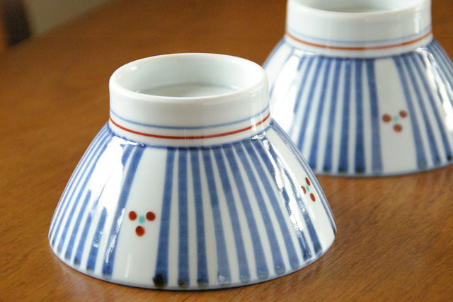 【砥部焼 梅山窯】とくさみつ紋の茶碗（大）○