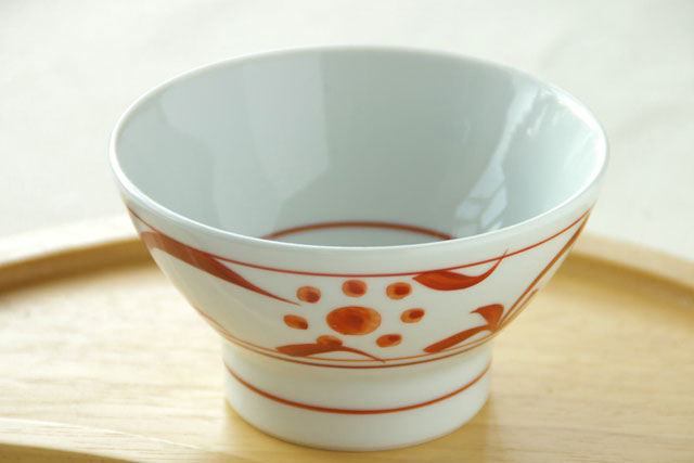 【砥部焼 梅山窯】赤太陽の茶碗（小）