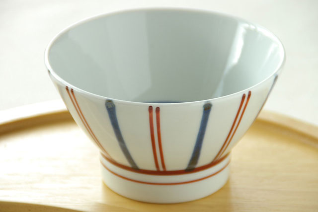 【砥部焼 梅山窯】ごす赤線の茶碗（小）